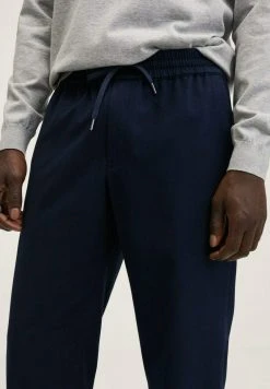 Mango CERVINO - Jogginghose - Dunkles Marineblau | Herren -Mango Populaire Boutique 1a09f99138c041439061e27472f7904b