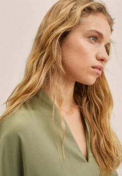 Mango Damen CRISTAL A - Freizeitkleid - Olivengrün -Mango Populaire Boutique 200fdd3a8f004d2bb7da13c4adc956c7