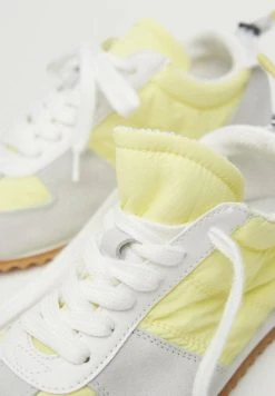 Mango DELTI - Sneaker Low - Geel | Damen 15 Mango DELTI - Sneaker Low - Geel | Damen -Mango Populaire Boutique 27c59a3a495c468f91aee22cde899589