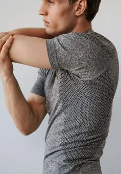 Mango T-Shirt Print - Gris | Herren -Mango Populaire Boutique 3665c5912e38466aa8ab1769a27a0410