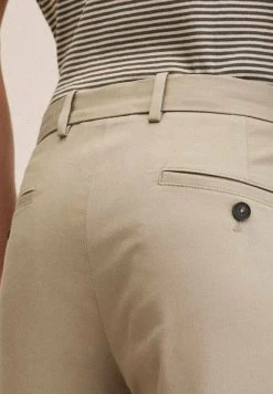 Mango GRAHAM - Chino - Beige | Herren -Mango Populaire Boutique 4096424addb447f3a1d13e6a2444f480
