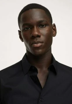 Mango Businesshemd - Schwarz | Herren -Mango Populaire Boutique 412599287ecb49ae96acb6166e8f008c