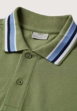 Mango REATIP - Poloshirt - Medium Green | Herren -Mango Populaire Boutique 530250aab6224e1c828417d348468e0e