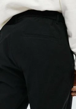 Mango VERONA - Chino - Noir | Herren -Mango Populaire Boutique 5a818259925845df9ed70a7acb6e9534