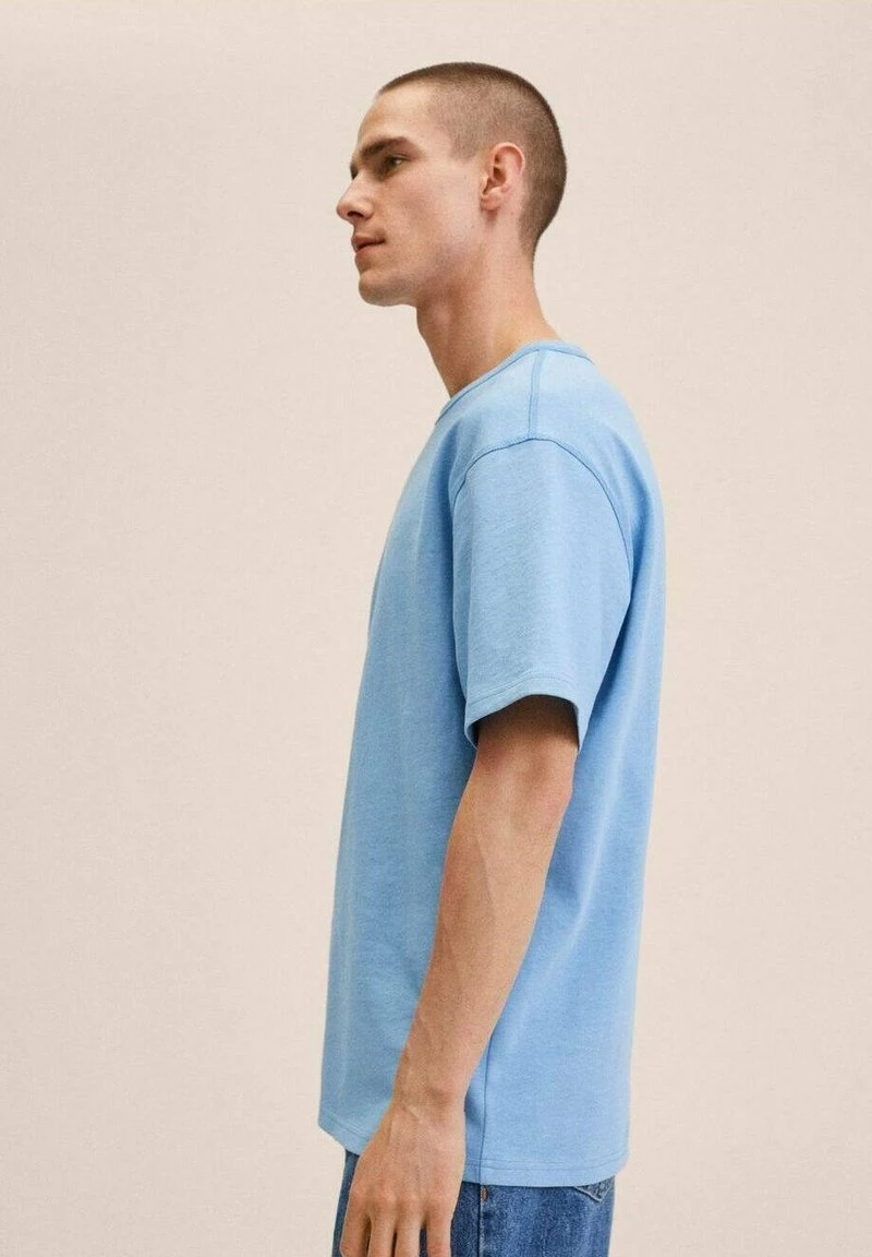 Mango ANOUK - T-Shirt Basic - Bleu Ciel | Herren 7 Mango ANOUK - T-Shirt Basic - Bleu Ciel | Herren – Bild 5