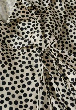 Mango LOLA - Freizeitkleid - Black | Damen -Mango Populaire Boutique 642b372a18cd4e24bc1ce8861f1568a1