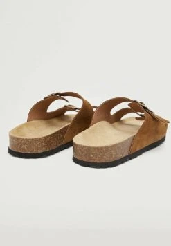 Mango HEBILLA - Pantolette Flach - Zand | Herren -Mango Populaire Boutique ad797d1db3b342ae918fe919b59f3e53