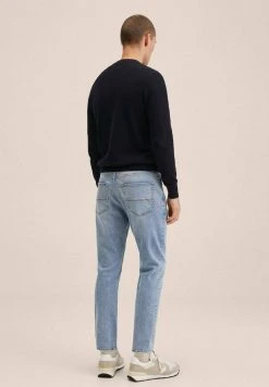 Mango TOM - Jeans Tapered Fit - Azul Medio | Herren -Mango Populaire Boutique b187e6a93f364c6db039846d9b641b8b