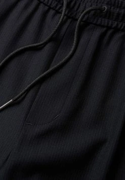 Mango ROMERO - Stoffhose - Bleu Marine Foncé | Herren -Mango Populaire Boutique b461aa45e20049aa86da9bea974364c1