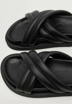 Mango Damen Pantolette Flach - Noir -Mango Populaire Boutique bf38ceb79c364ac79b0b7ca567b3e62a