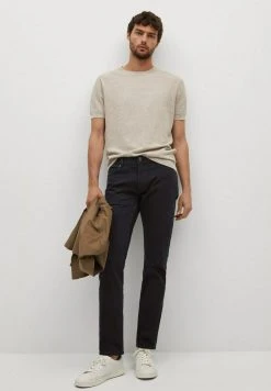 Mango JAN - Jeans Slim Fit - Black Denim | Herren 11 Mango JAN - Jeans Slim Fit - Black Denim | Herren -Mango Populaire Boutique dd6bbe4a2b5c4f7e8800d5d40687c719