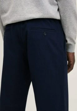 Mango CERVINO - Jogginghose - Dunkles Marineblau | Herren -Mango Populaire Boutique f663ca8ecfd64a86a44c3963d36407f4