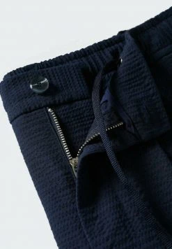 Mango BLANCO - Chino - Dark Navy | Herren -Mango Populaire Boutique ff3fe387cf8643b89d2485c19967b404